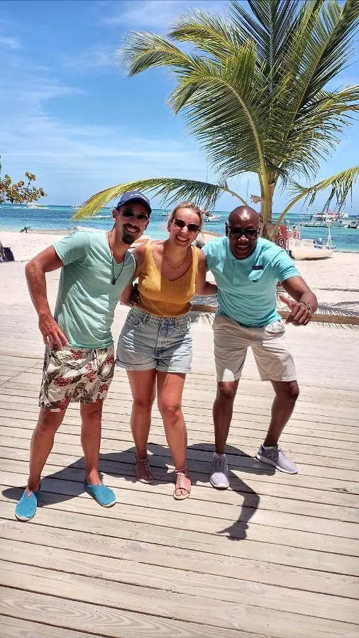 Rolando Share Apart Punta Cana