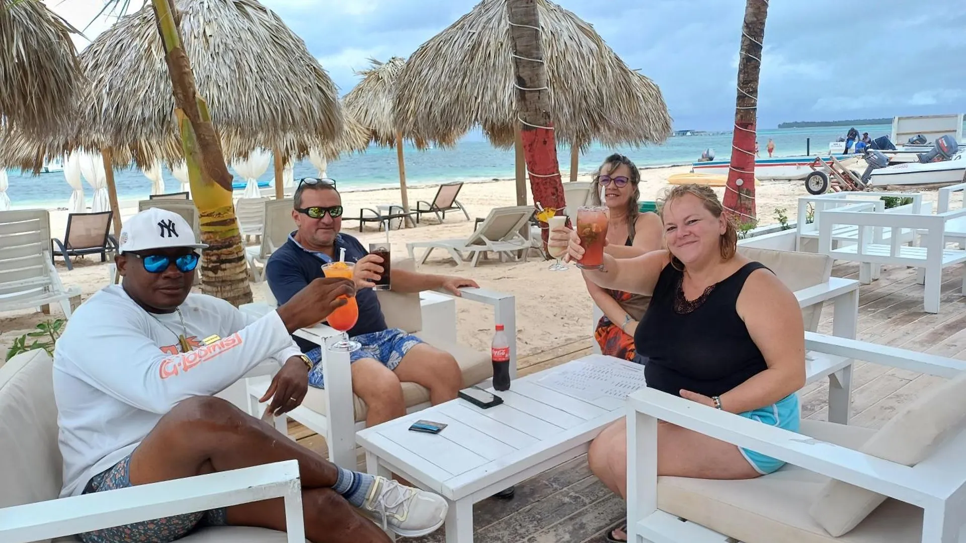 Rolando Share Apart Punta Cana Bed & Breakfast