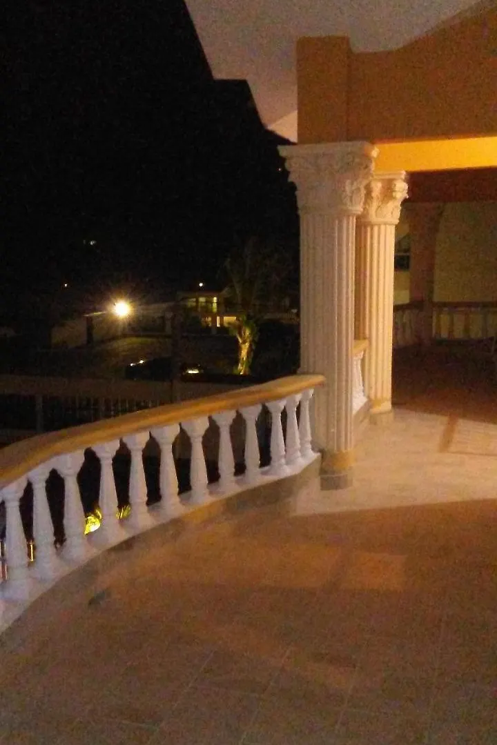 Rolando Share Apart Punta Cana Bed & Breakfast
