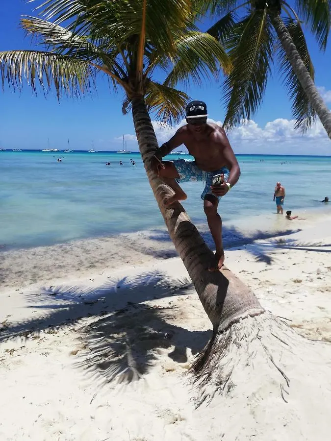 Rolando Share Apart Punta Cana